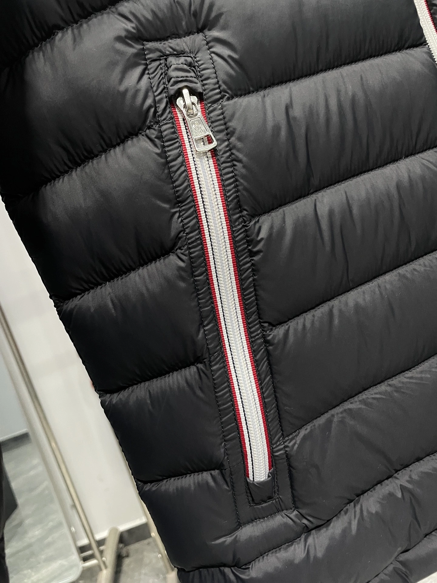 wg.luxury-- 7o9385r Down jacket white duck down nylon 2colour item: E-F000J1308-2